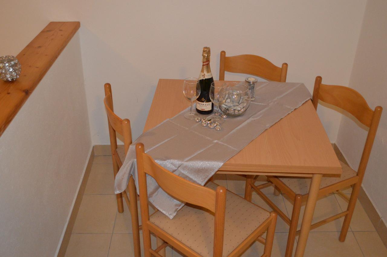 Apartment Aleksandar ティヴァト エクステリア 写真