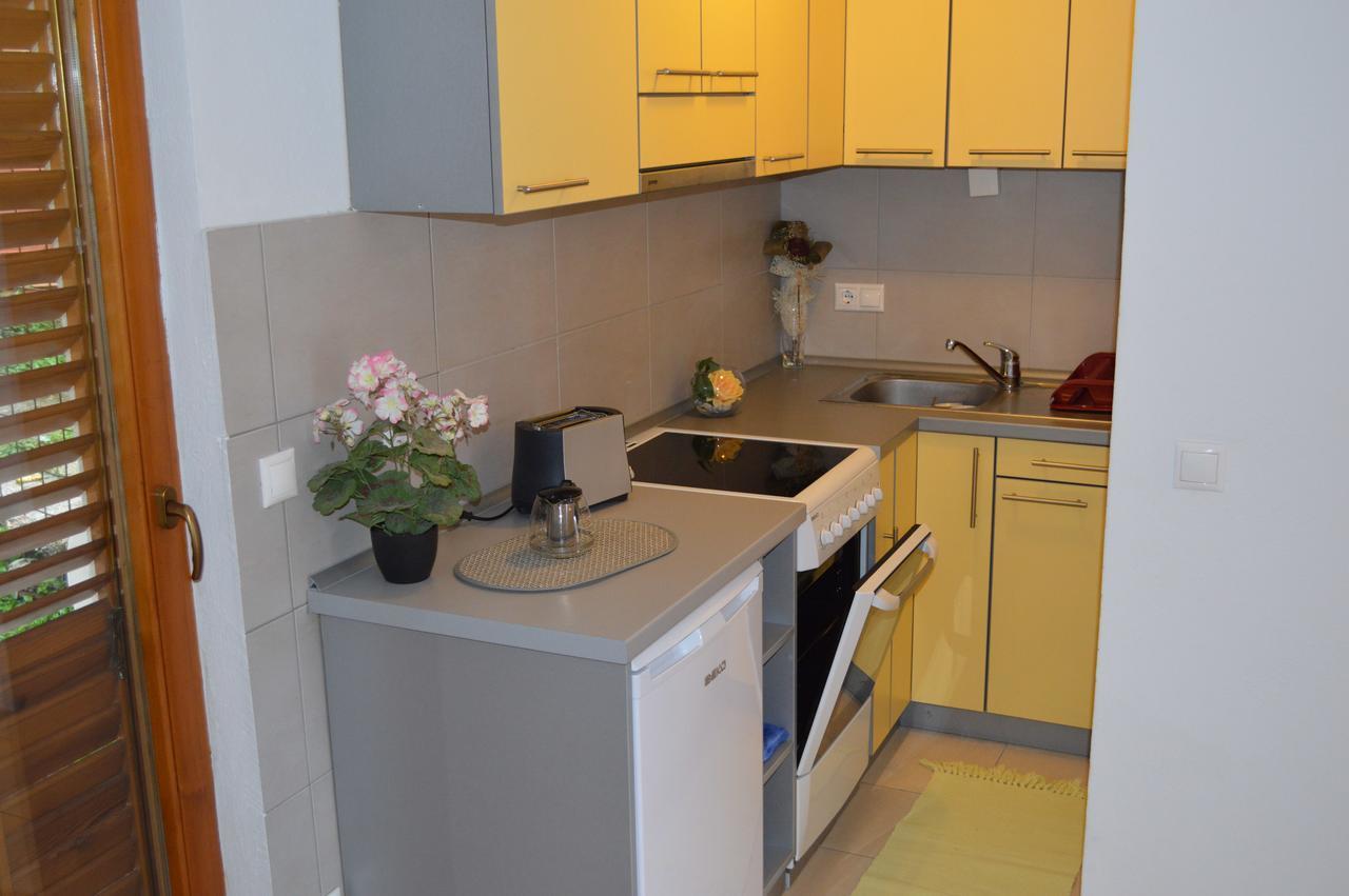Apartment Aleksandar ティヴァト エクステリア 写真